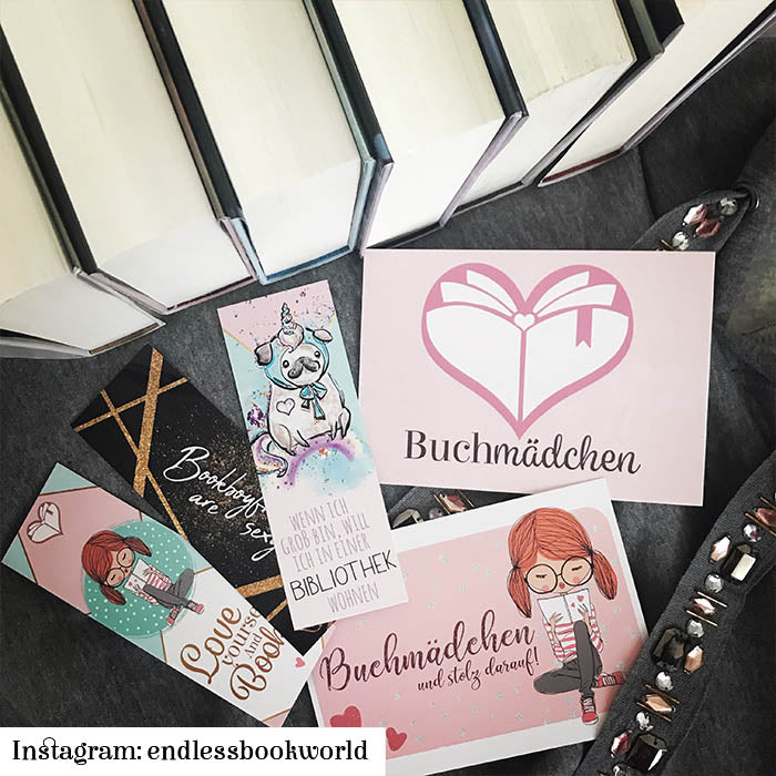 Glitzer Postkarte »Buchmädchen«