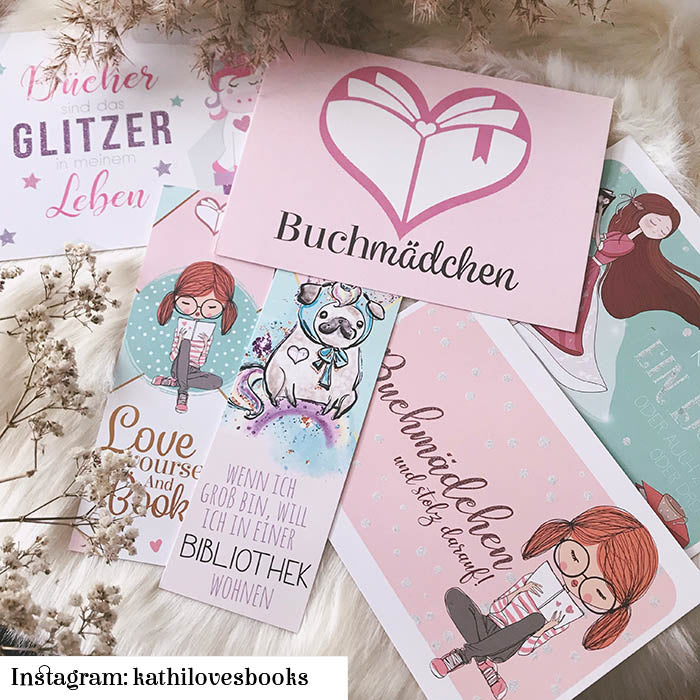 Glitzer Postkarte »Buchmädchen«