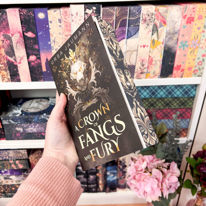 Farbschnittausgabe »A Crown of Fangs and Fury« [sofort]