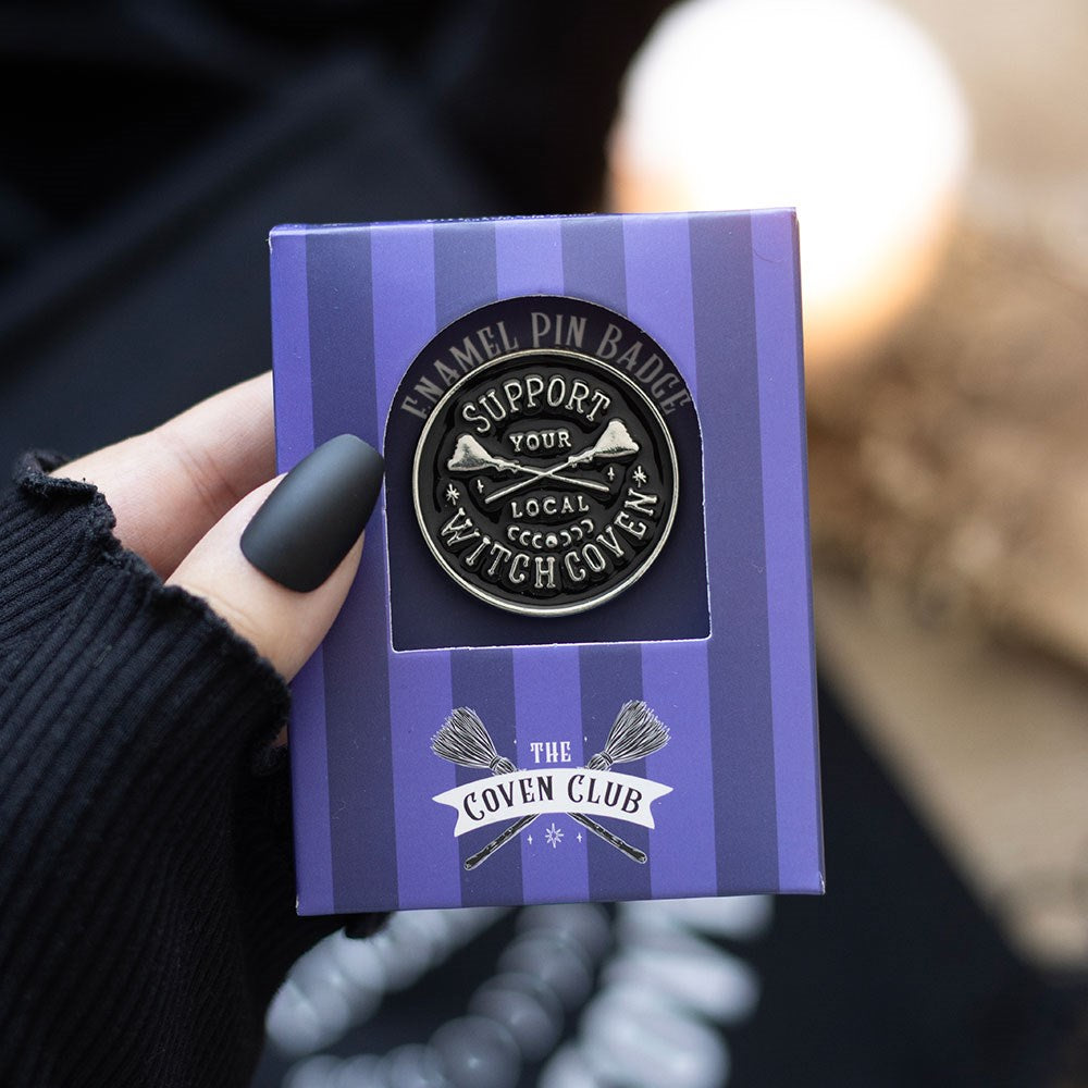 Der Coven Club – Emaille-Ansteckpin