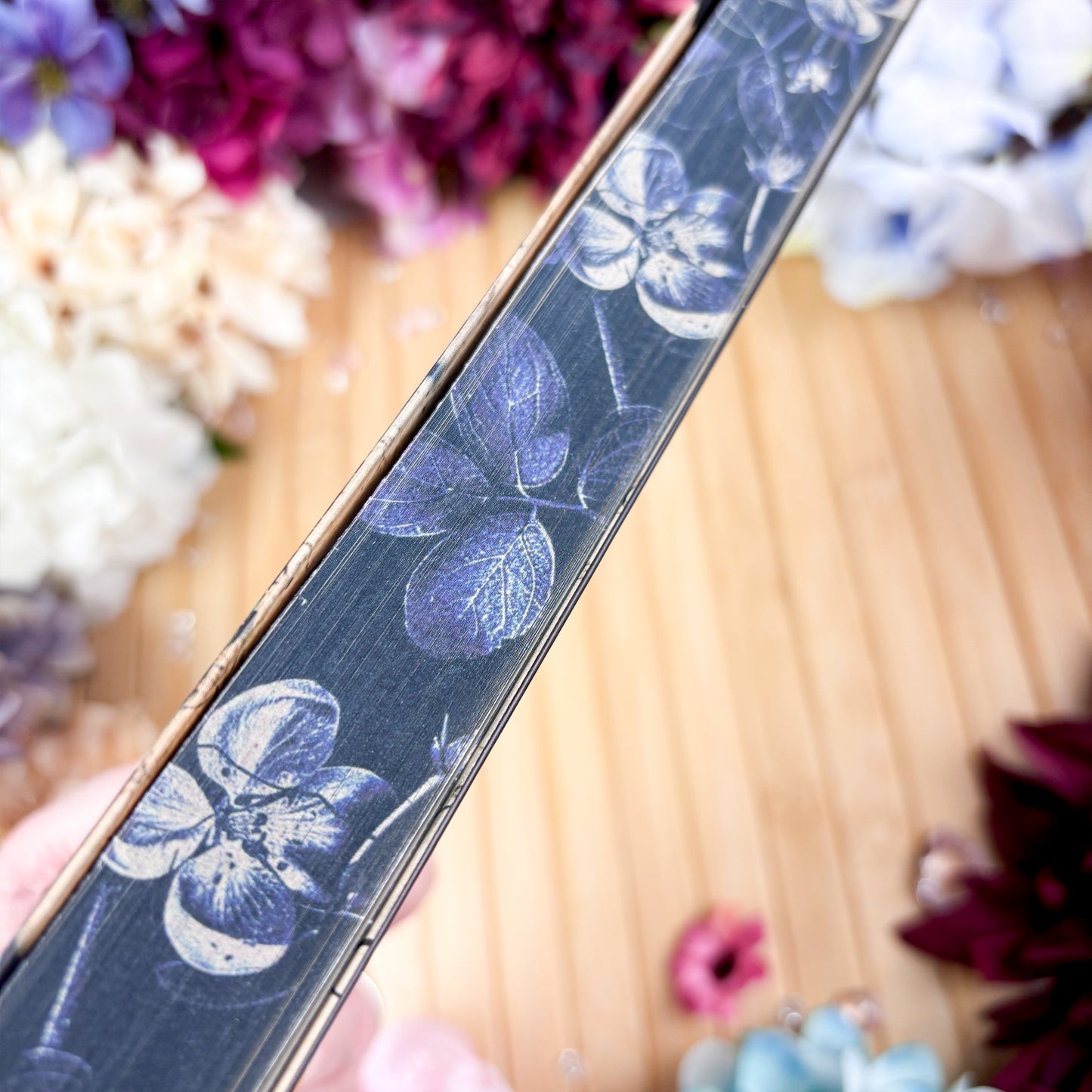 Farbschnittausgabe »Court of Shadows (1)« [Sofort]