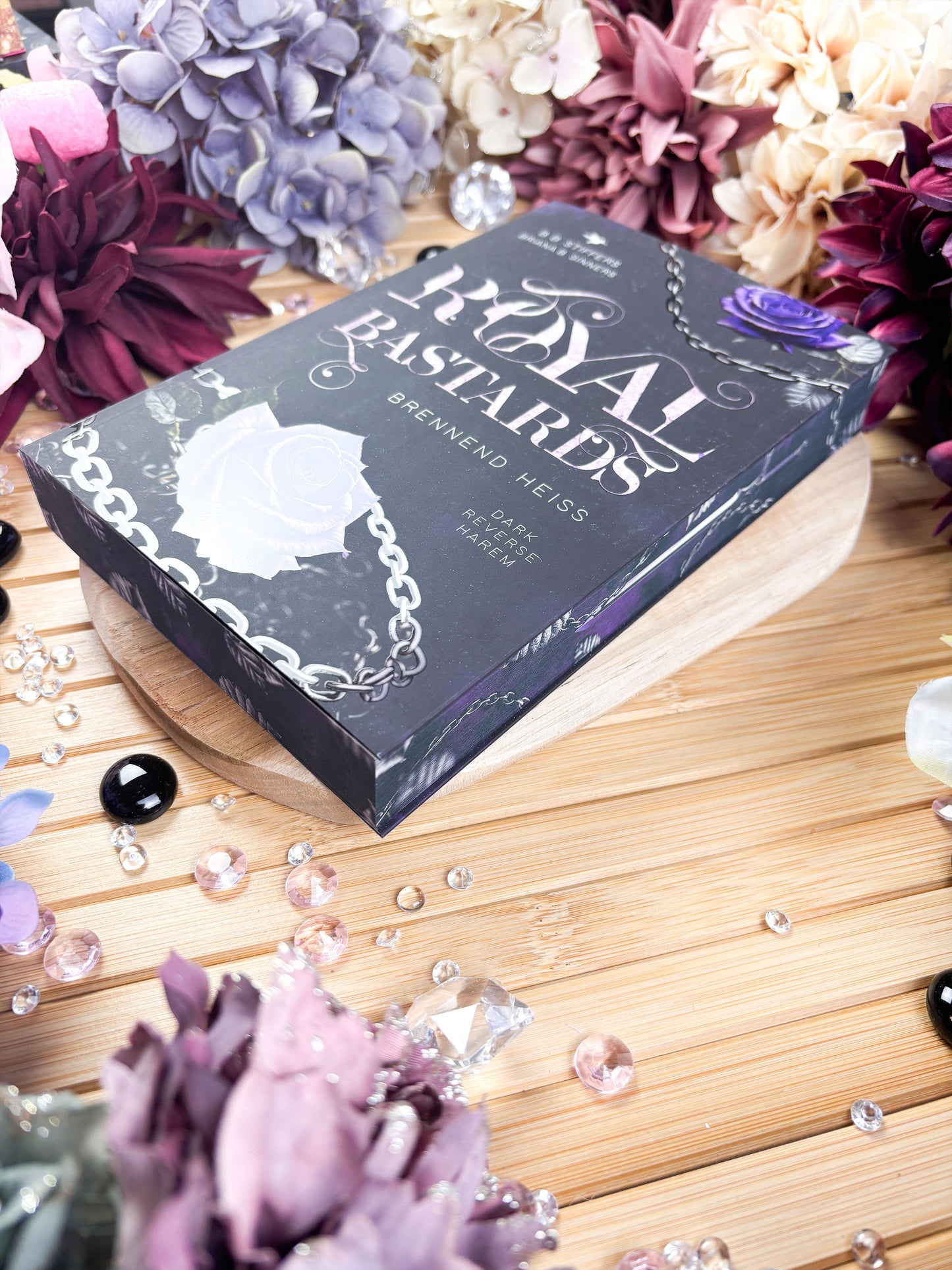 Farbschnittausgabe »Royal Bastards – Band 2: Brennend Heiss« [Sofort]