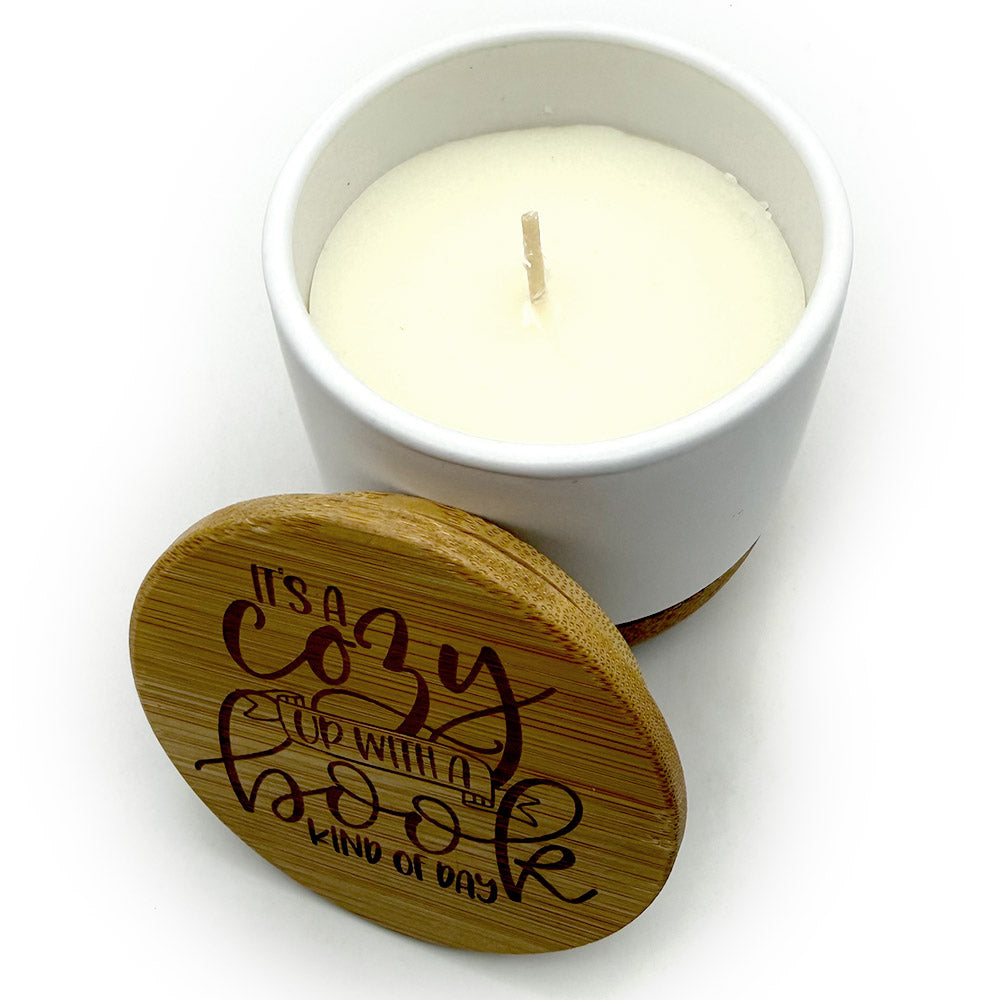 Keramikkerze Cozy Books