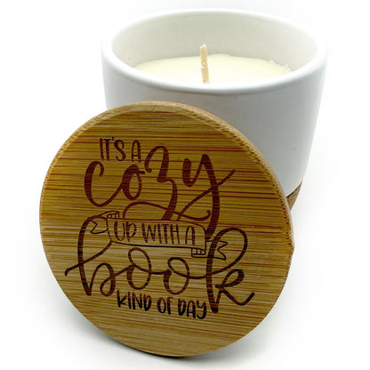 Keramikkerze Cozy Books